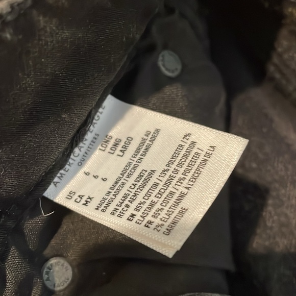 American Eagle Distressed Next Level Stretch Jeggings in black size 6 long - Picture 5 of 10